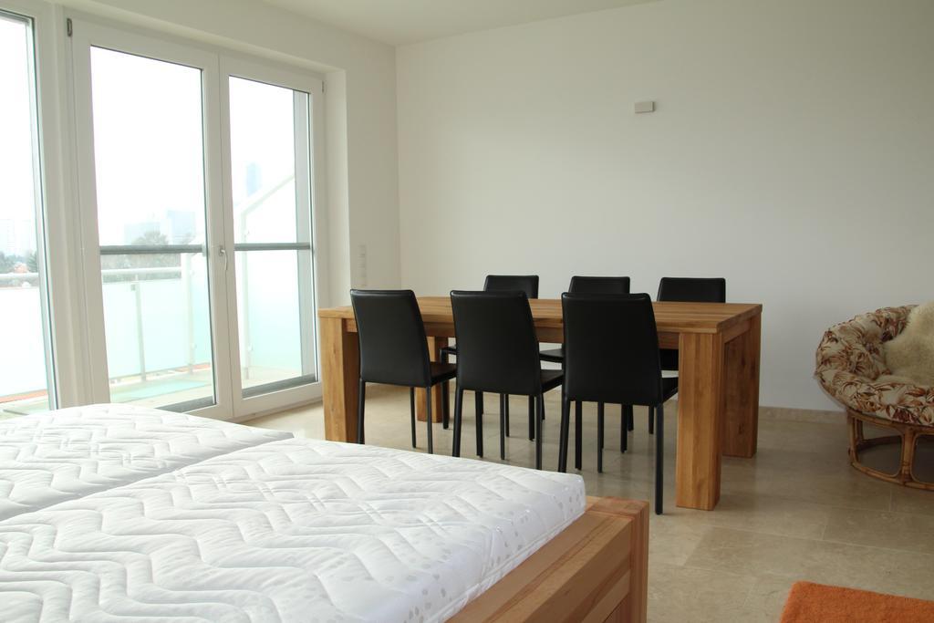 Danube Apartment With City View Vienna Room photo
